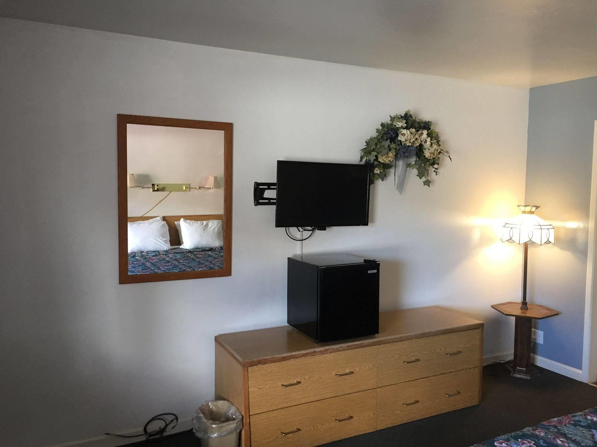 Holiday Lodge Grass Valley Extérieur photo