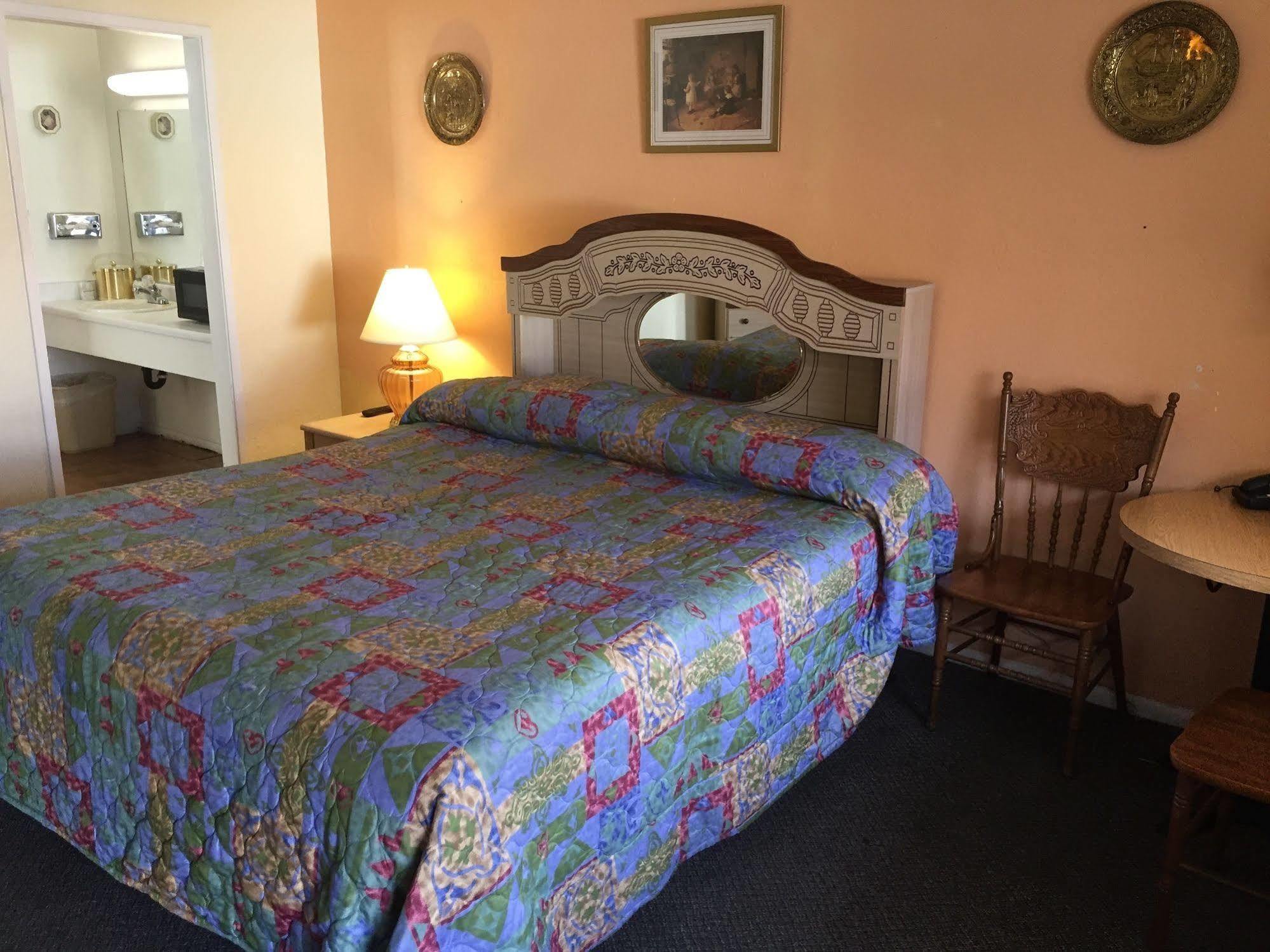 Holiday Lodge Grass Valley Extérieur photo