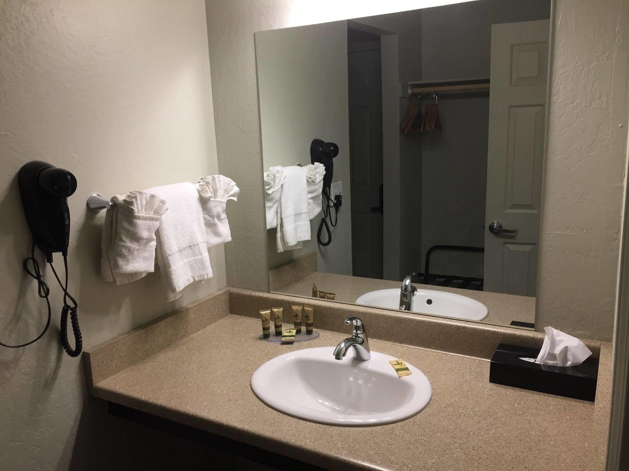 Holiday Lodge Grass Valley Extérieur photo